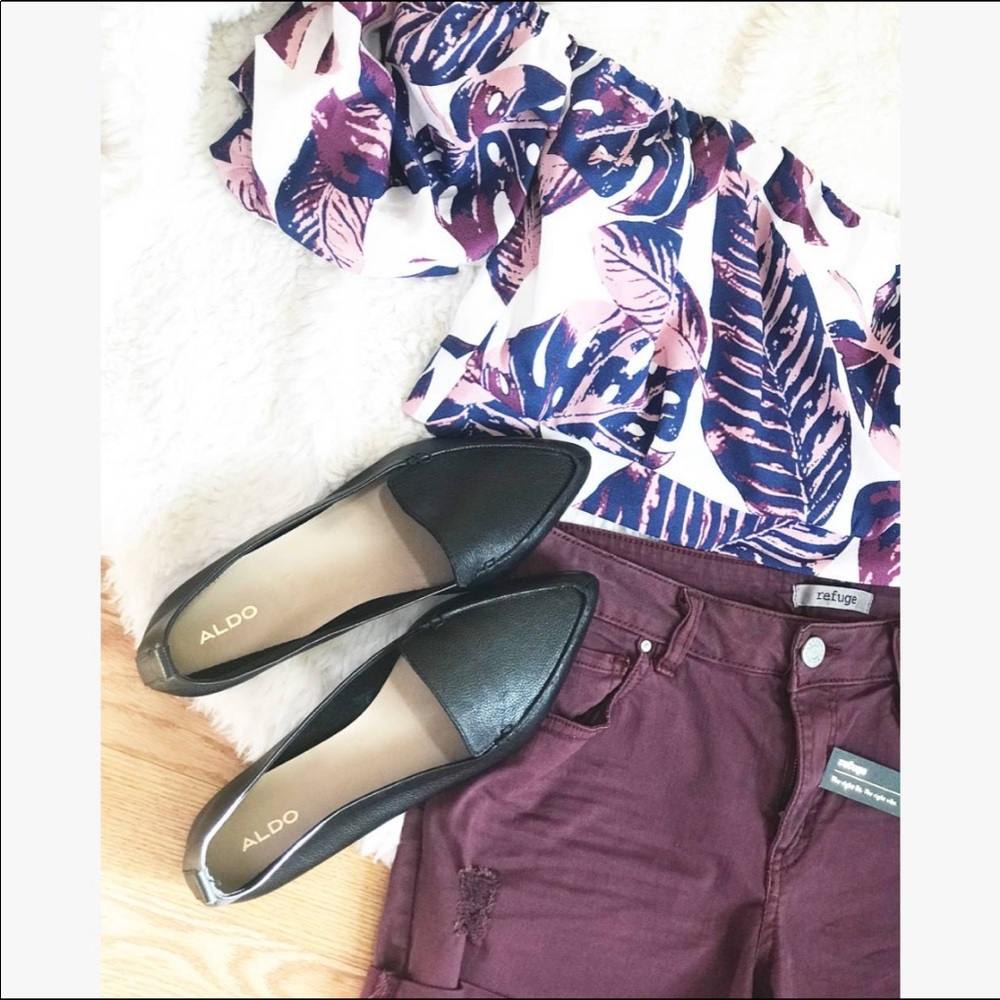 Aldo pointed shoes/black shoes/flats